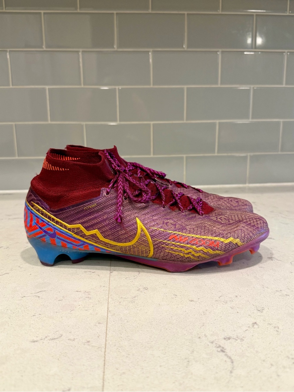 Nike Air Zoom Flyknit Elite Mbappé Soccer Cleats - Purple/Gold - Size 9